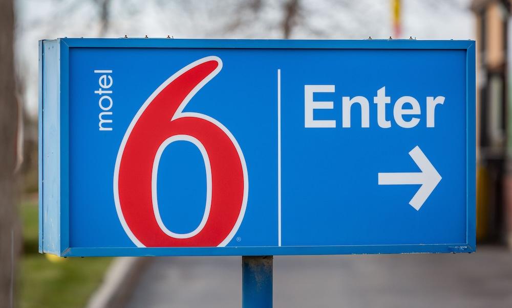 Motel 6-Saskatoon, Sk Zewnętrze zdjęcie