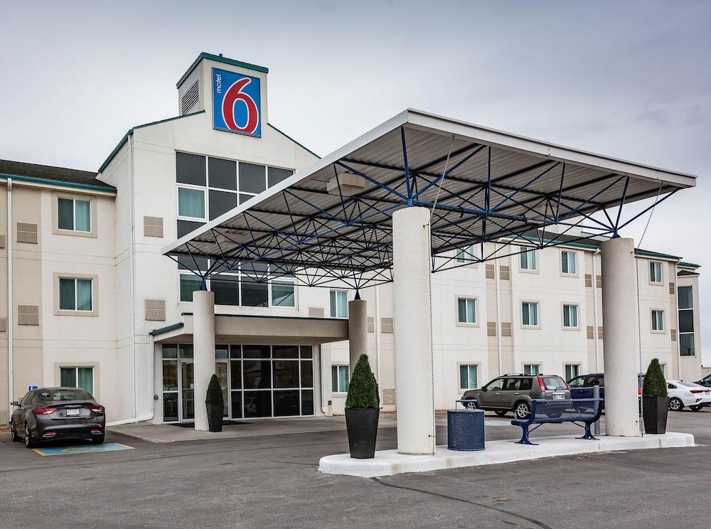 Motel 6-Saskatoon, Sk Zewnętrze zdjęcie