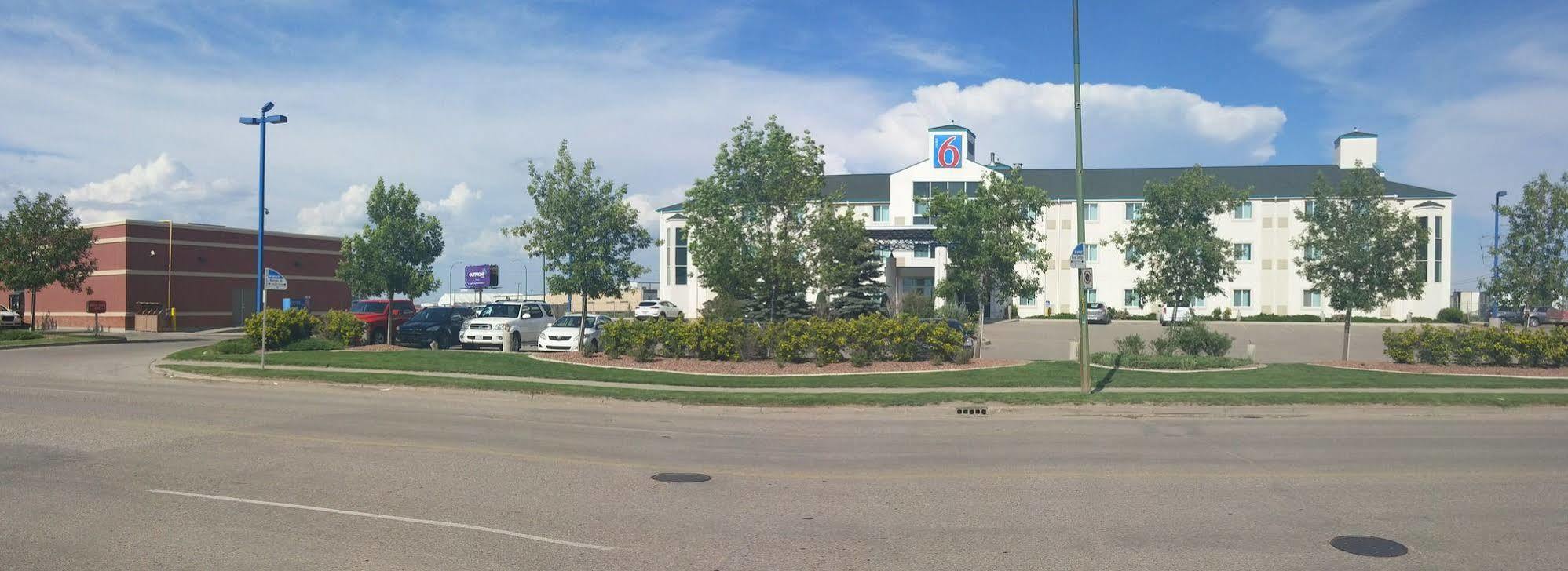 Motel 6-Saskatoon, Sk Zewnętrze zdjęcie