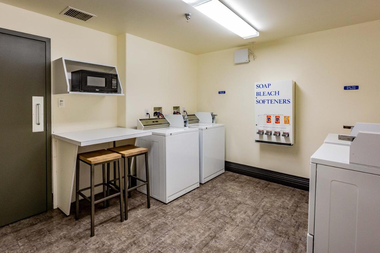 Motel 6-Saskatoon, Sk Zewnętrze zdjęcie