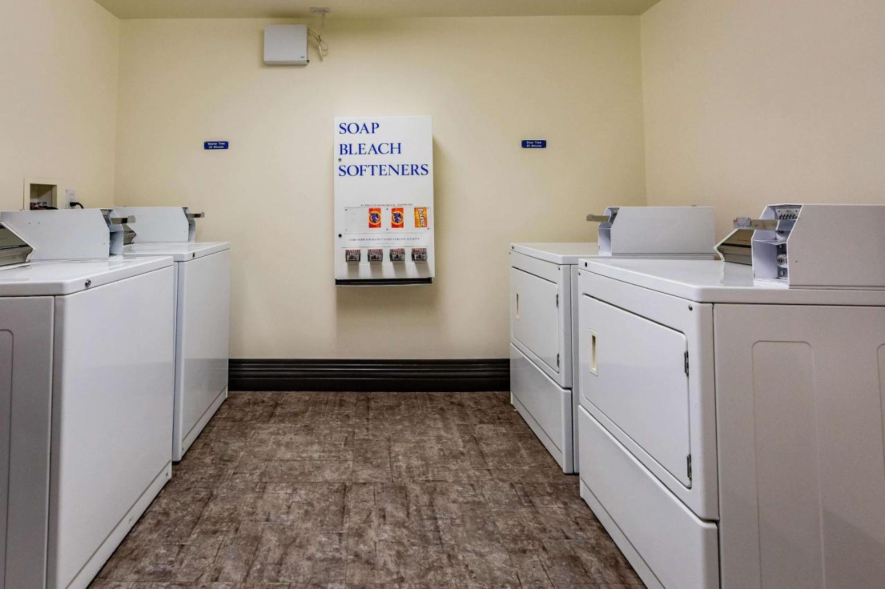 Motel 6-Saskatoon, Sk Zewnętrze zdjęcie